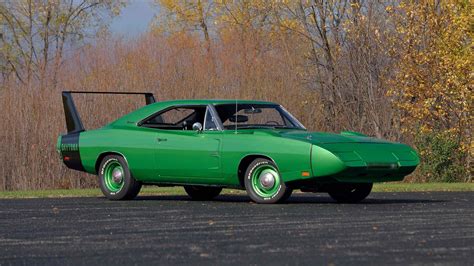 dodge charger wing vs daytona.